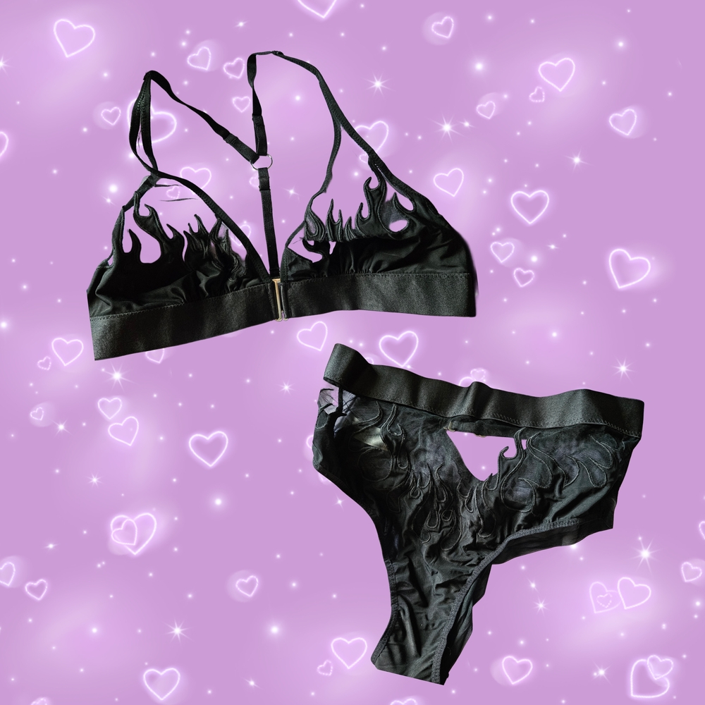 Thistle and Spire Black Flame Bra Set